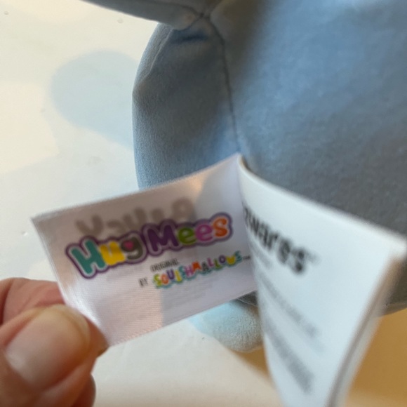 Bluey Plush Squishmellow Hugmees stuffed animal toy - Picture 7 of 7